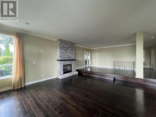 3823 Marine Drive, West Vancouver, BC - Indoor Photo Showing Living Room With Fireplace