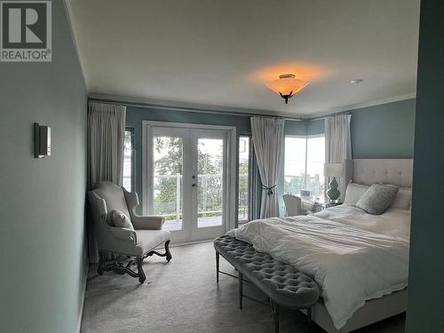 3823 Marine Drive, West Vancouver, BC - Indoor Photo Showing Bedroom