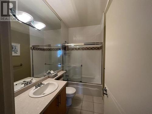 3823 Marine Drive, West Vancouver, BC - Indoor Photo Showing Bathroom