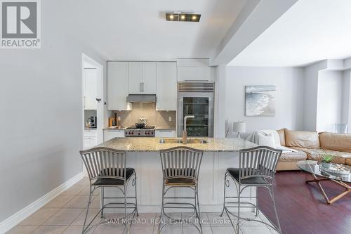 29 Premium Way, Mississauga, ON - Indoor Photo Showing Kitchen With Upgraded Kitchen