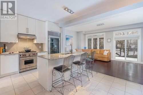 29 Premium Way, Mississauga, ON - Indoor Photo Showing Kitchen With Upgraded Kitchen