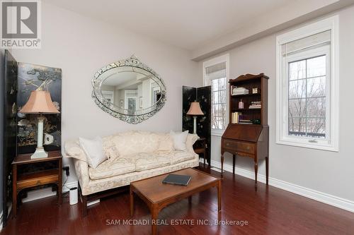 29 Premium Way, Mississauga, ON - Indoor Photo Showing Living Room