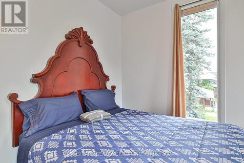 146 Victoria Street W, New Tecumseth, ON - Indoor Photo Showing Bedroom