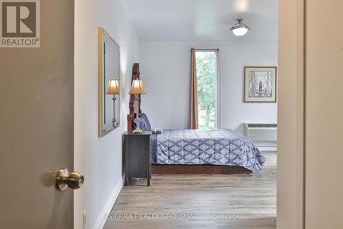 146 Victoria Street W, New Tecumseth, ON - Indoor Photo Showing Bedroom