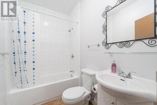 146 Victoria Street W, New Tecumseth, ON - Indoor Photo Showing Bathroom