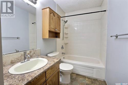 938 Dutkowski Crescent, Regina, SK - Indoor Photo Showing Bathroom