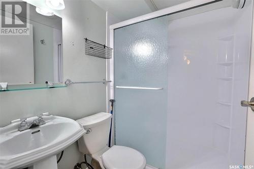 938 Dutkowski Crescent, Regina, SK - Indoor Photo Showing Bathroom