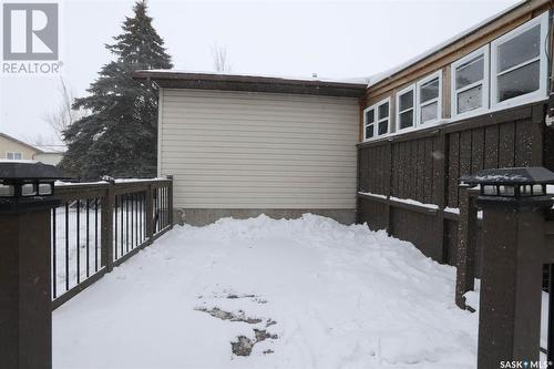 938 Dutkowski Crescent, Regina, SK - Outdoor With Exterior