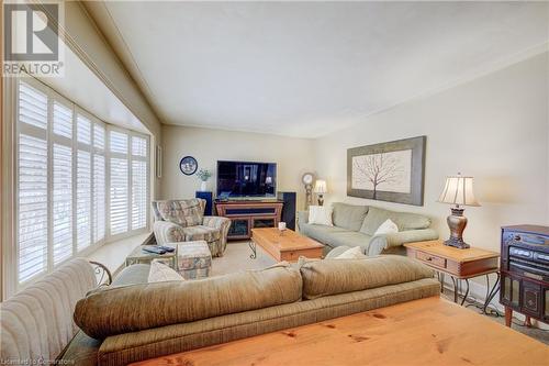 67 Warren Road, Kitchener, ON - Indoor Photo Showing Living Room