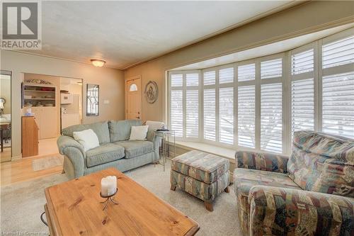 67 Warren Road, Kitchener, ON - Indoor Photo Showing Living Room