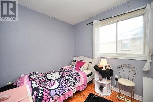 918 Khan Crescent, Mississauga, ON - Indoor Photo Showing Bedroom