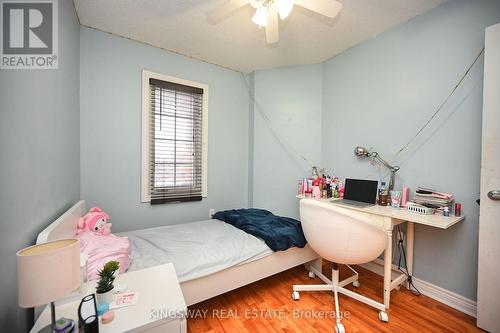 918 Khan Crescent, Mississauga, ON - Indoor Photo Showing Bedroom