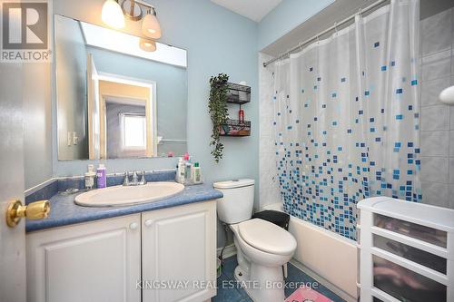 918 Khan Crescent, Mississauga, ON - Indoor Photo Showing Bathroom