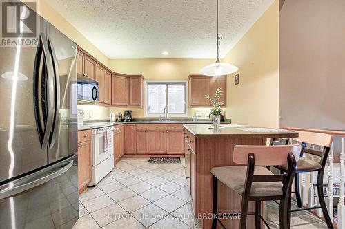 342 Jonathan Street, London, ON - Indoor Photo Showing Kitchen