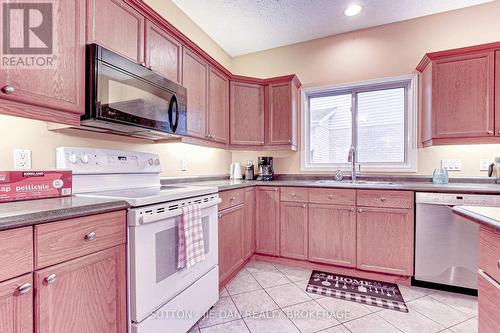 342 Jonathan Street, London, ON - Indoor Photo Showing Kitchen