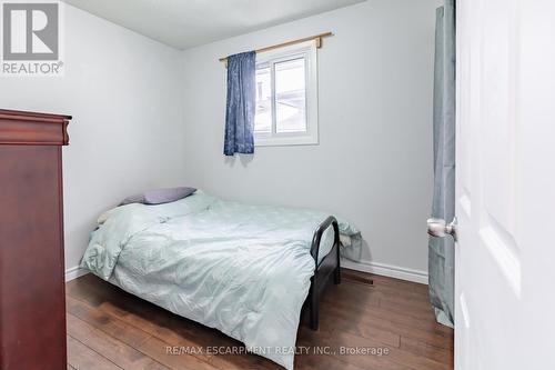 117 Anna Capri Drive, Hamilton, ON - Indoor Photo Showing Bedroom