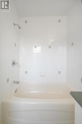 165 Arcola Private, Ottawa, ON - Indoor Photo Showing Bathroom