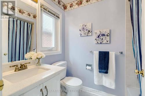 2485 Strathmore Crescent, Mississauga, ON - Indoor Photo Showing Bathroom