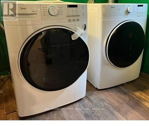 1262 Mineola Gardens, Mississauga, ON - Indoor Photo Showing Laundry Room