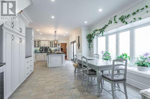 6158 Kisby Drive, Mississauga, ON - Indoor Photo Showing Dining Room