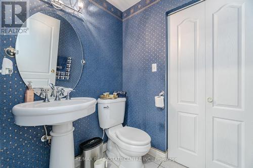 773 Four Winds Way, Mississauga, ON - Indoor Photo Showing Bathroom