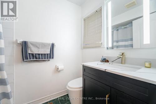 773 Four Winds Way, Mississauga, ON - Indoor Photo Showing Bathroom