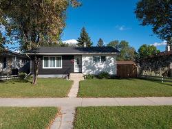 889 Buchanan Boulevard  Winnipeg, MB R2Y 1N3