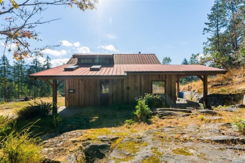 400 Baker Rd, Salt Spring, BC 