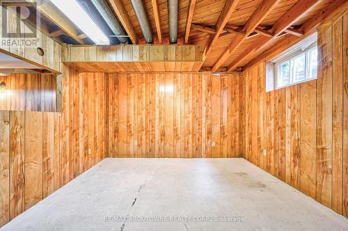 428 Henderson Road, Burlington, ON - Indoor Photo Showing Other Room