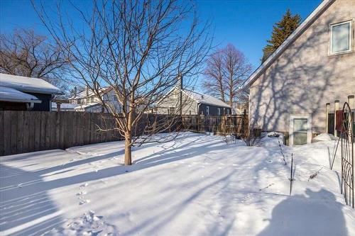 90 Lusted Ave, Winnipeg, MB 