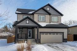 27 Dallinger DR  Winnipeg, MB R3R 1W2