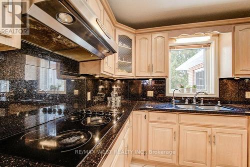 610 Stonebury Crescent, Waterloo, ON - Indoor Photo Showing Kitchen With Double Sink