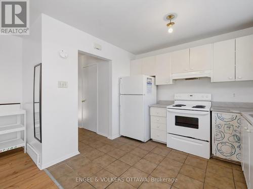 3271 Southgate Road, Ottawa, ON - Indoor Photo Showing Kitchen