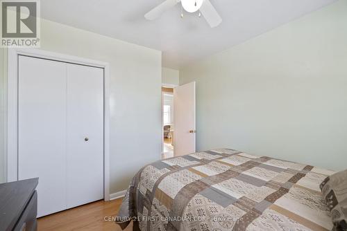 843 Westbury Crescent, London, ON - Indoor Photo Showing Bedroom