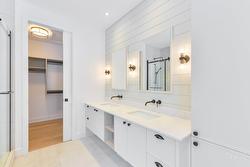 Ensuite bathroom - 