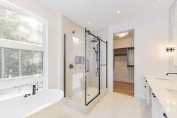 Ensuite bathroom - 