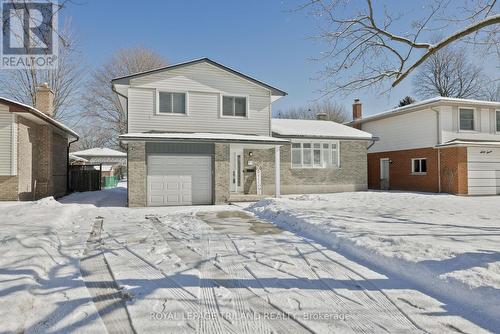 71 St Clair Court, London, ON - Outdoor With Facade