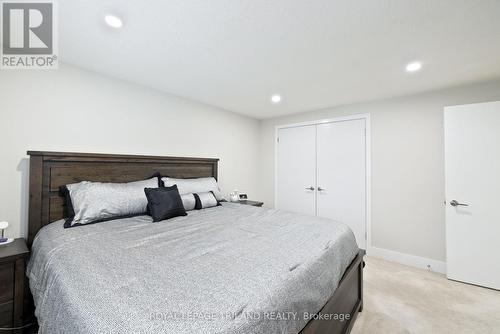 71 St Clair Court, London, ON - Indoor Photo Showing Bedroom