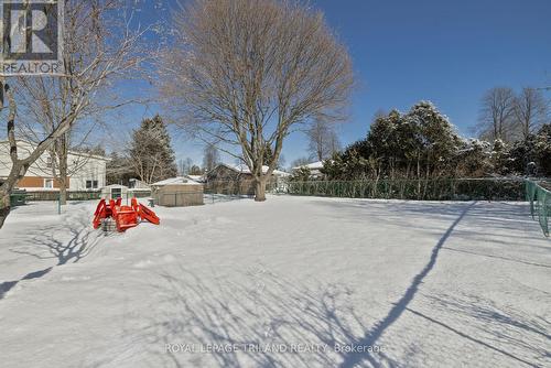 71 St Clair Court, London, ON - Outdoor With View