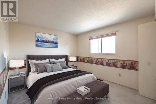 476 Scotchmere Court, Waterloo, ON - Indoor Photo Showing Bedroom