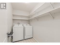 Large Laundry Room - 