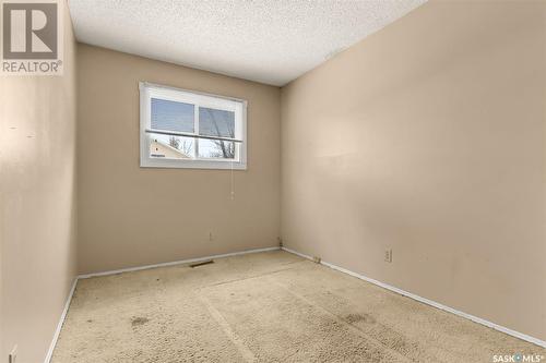 206 Thomson Avenue, Regina, SK - Indoor Photo Showing Other Room