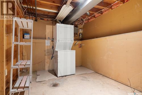 206 Thomson Avenue, Regina, SK - Indoor Photo Showing Laundry Room