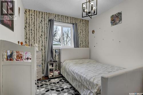 1210 Butterfield Crescent, Regina, SK - Indoor Photo Showing Bedroom