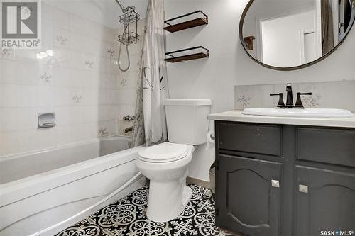 1210 Butterfield Crescent, Regina, SK - Indoor Photo Showing Bathroom