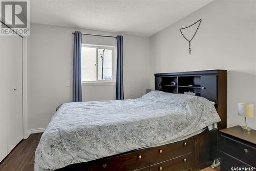 1210 Butterfield Crescent, Regina, SK - Indoor Photo Showing Bedroom