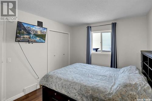 1210 Butterfield Crescent, Regina, SK - Indoor Photo Showing Bedroom