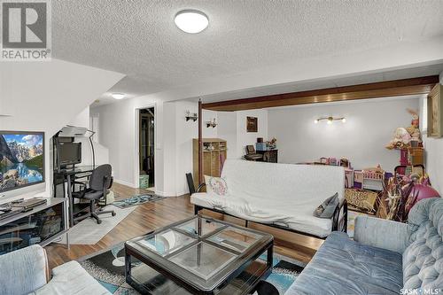 1210 Butterfield Crescent, Regina, SK - Indoor Photo Showing Living Room