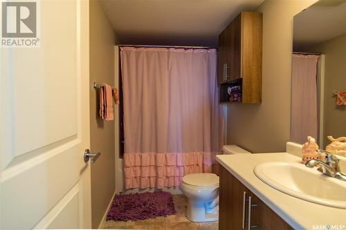 2409 5500 Mitchinson Way, Regina, SK - Indoor Photo Showing Bathroom