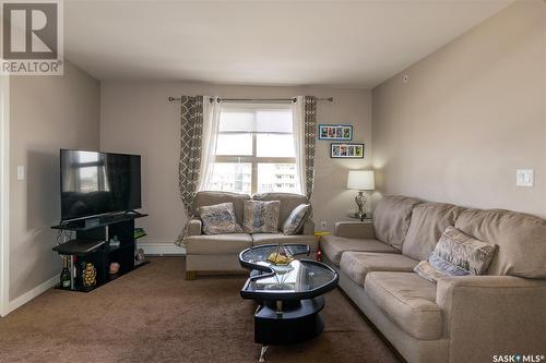 2409 5500 Mitchinson Way, Regina, SK - Indoor Photo Showing Living Room